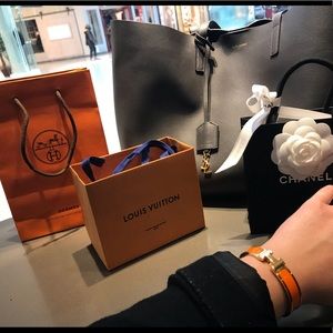 Meet your Posher, Jay